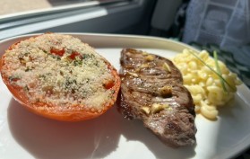Pavé de bœuf à l'ail et tomates gratinées façon bistrot3