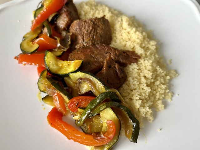 poelée soleil au boeuf mariné et légumes croquants1